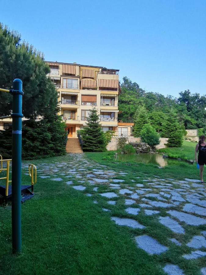 Luxury Apartment Amalfi 300 M From The Beach Varna Exteriör bild