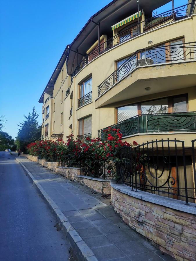 Luxury Apartment Amalfi 300 M From The Beach Varna Exteriör bild